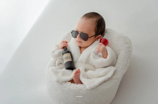 海丰宝宝嘴唇上翘